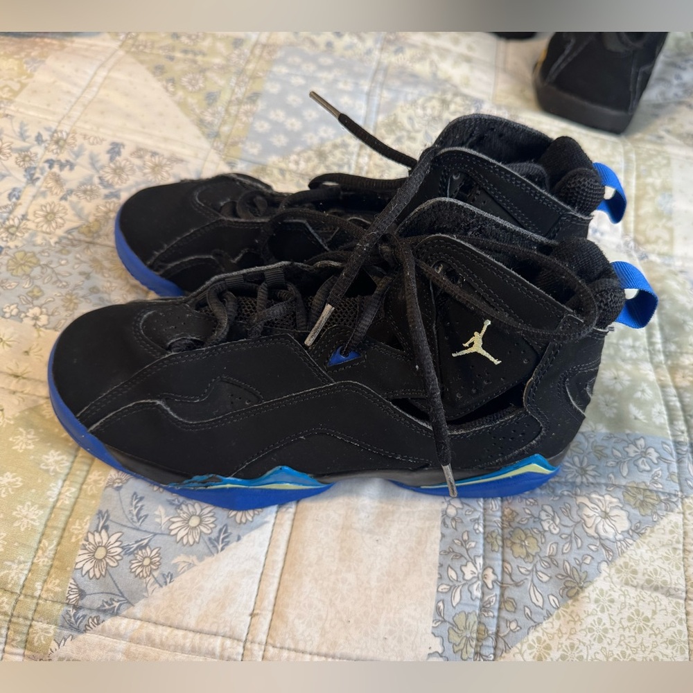 Jordan Kids Black and Blue Sneakers